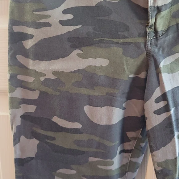 Express Camo leggings - Picture 2 of 5